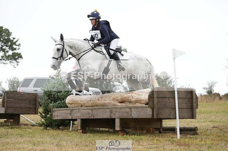 250830-115754-02034 - B-060-Helen.Hickson