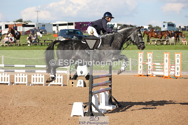 230915A-161906-03114 - Cls 6 Snr 1.05m Derby