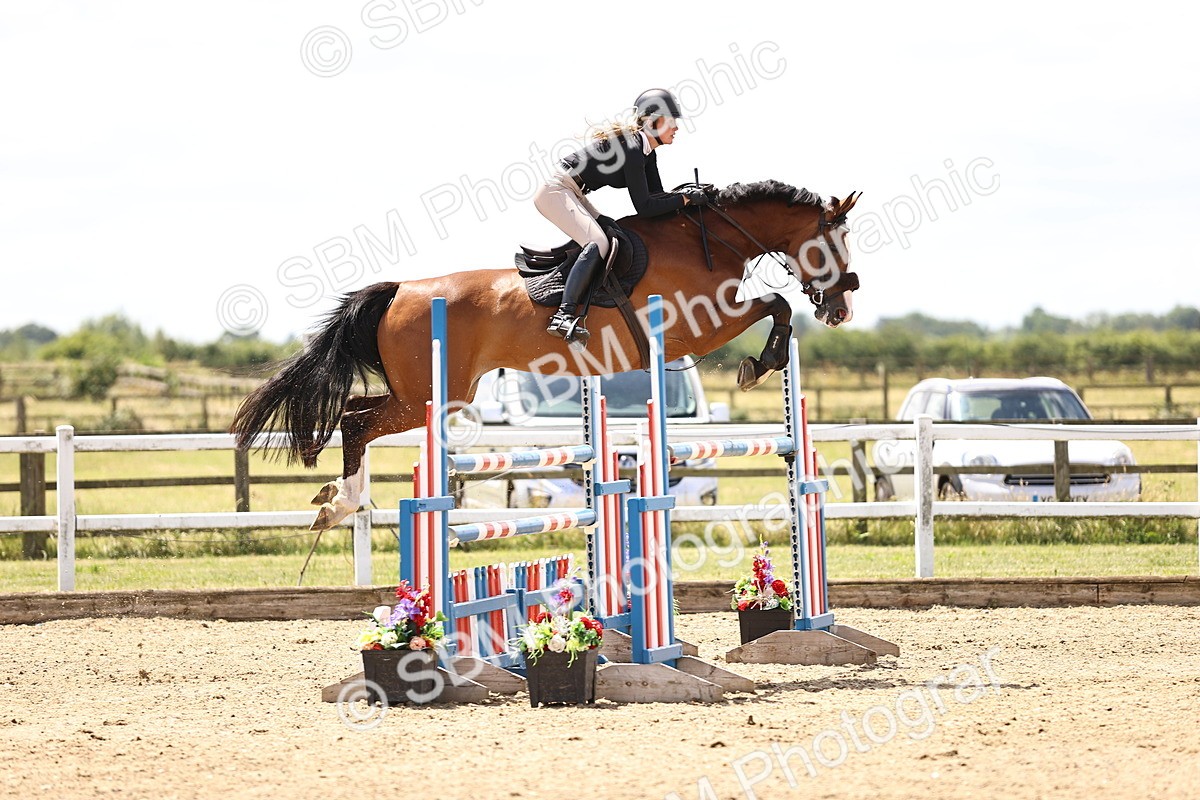 SBM_003633 - Class 22 - Senior Foxhunter 1.20m