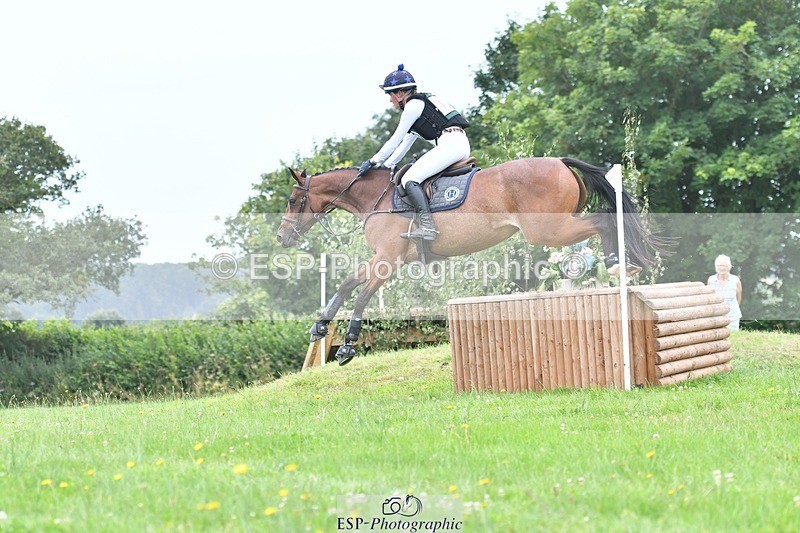 240803-111023-01551 - 135-Valentine_Emsens-CHELLY_BABY_Z