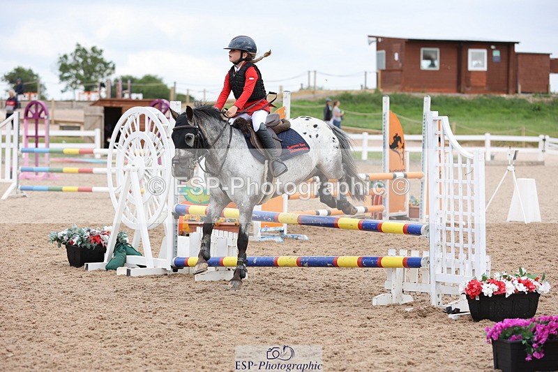 240630A-180024-16253 - Cls 28 Stepping Stones 128cm + 138cm