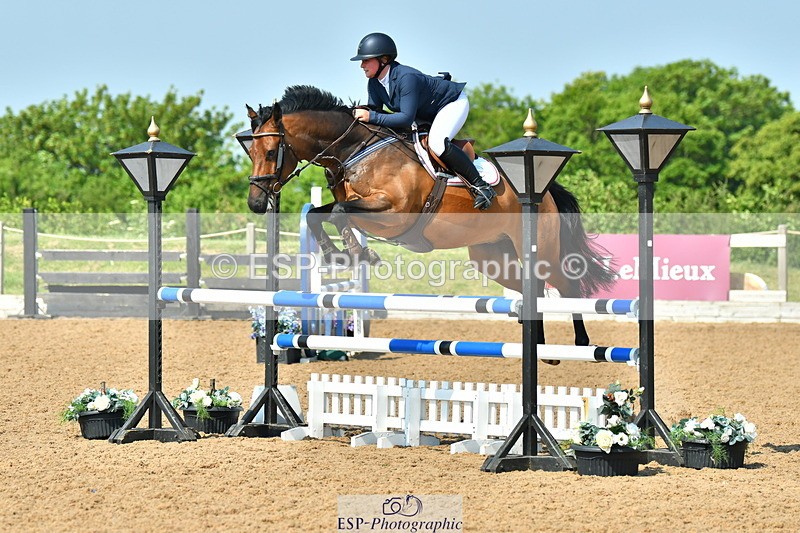 230609A-102533-00100 - Cls 1 Snr 1.05m & 1.10m Open