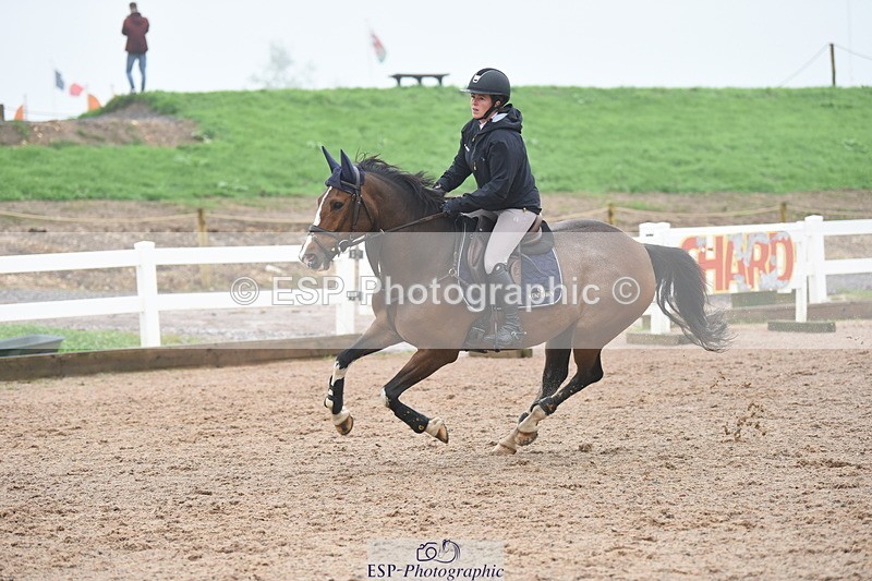 230917A-135814-07261 - Cls 36 1.05m Amateur Qualifier