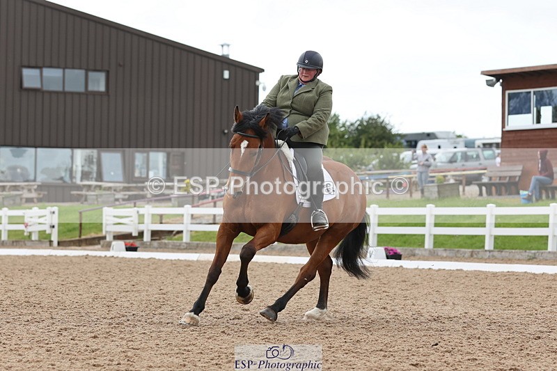 240622A-104432-09367 - Cls 27 BD Novice 37A