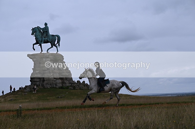 DSC_8258 - Time at Statue 13:52 to 14:33