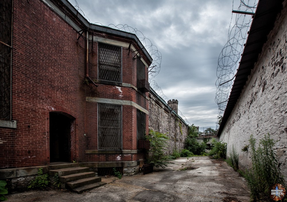 - G. B. Piranesi Prison*