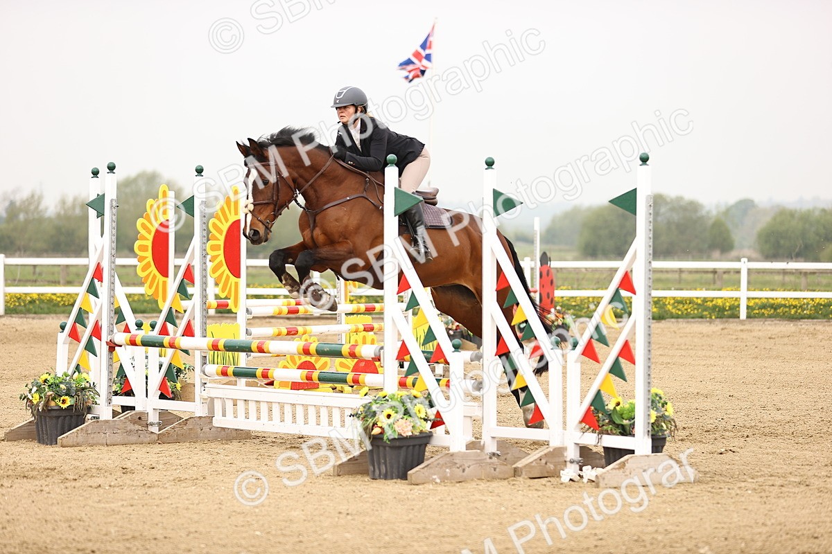  - Class 15 - Senior British novice - 90cm