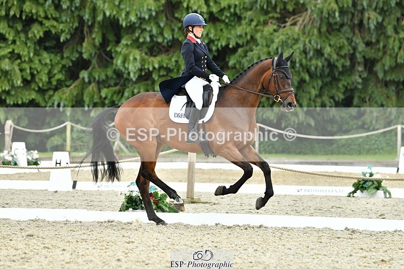 230525-141608-04411 - 419-OUTBACK_II-Laura_Collett-DR