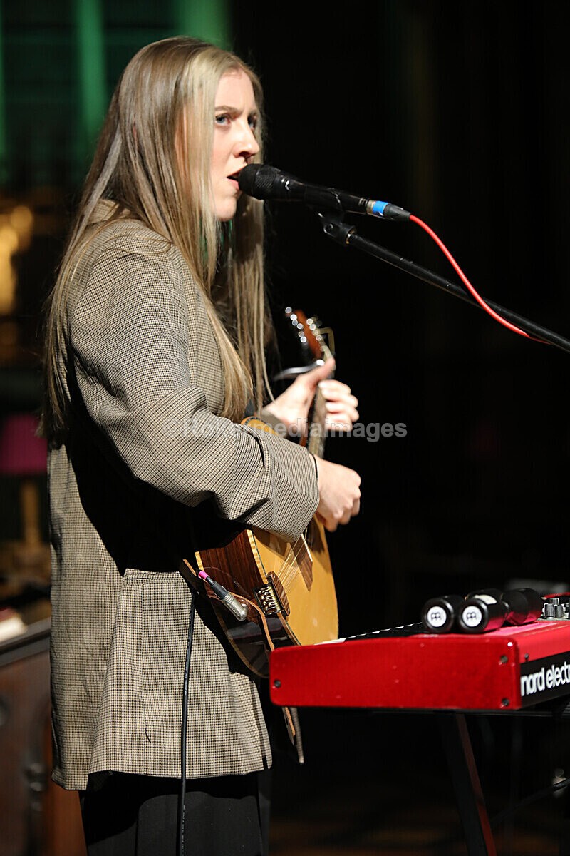 FOLK N BLUES-758 - FOLK and BLUES SEPT 2022