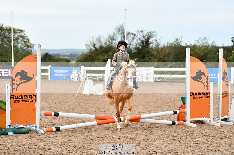 241013B-092206-00172 - Cls 1 Clear Round