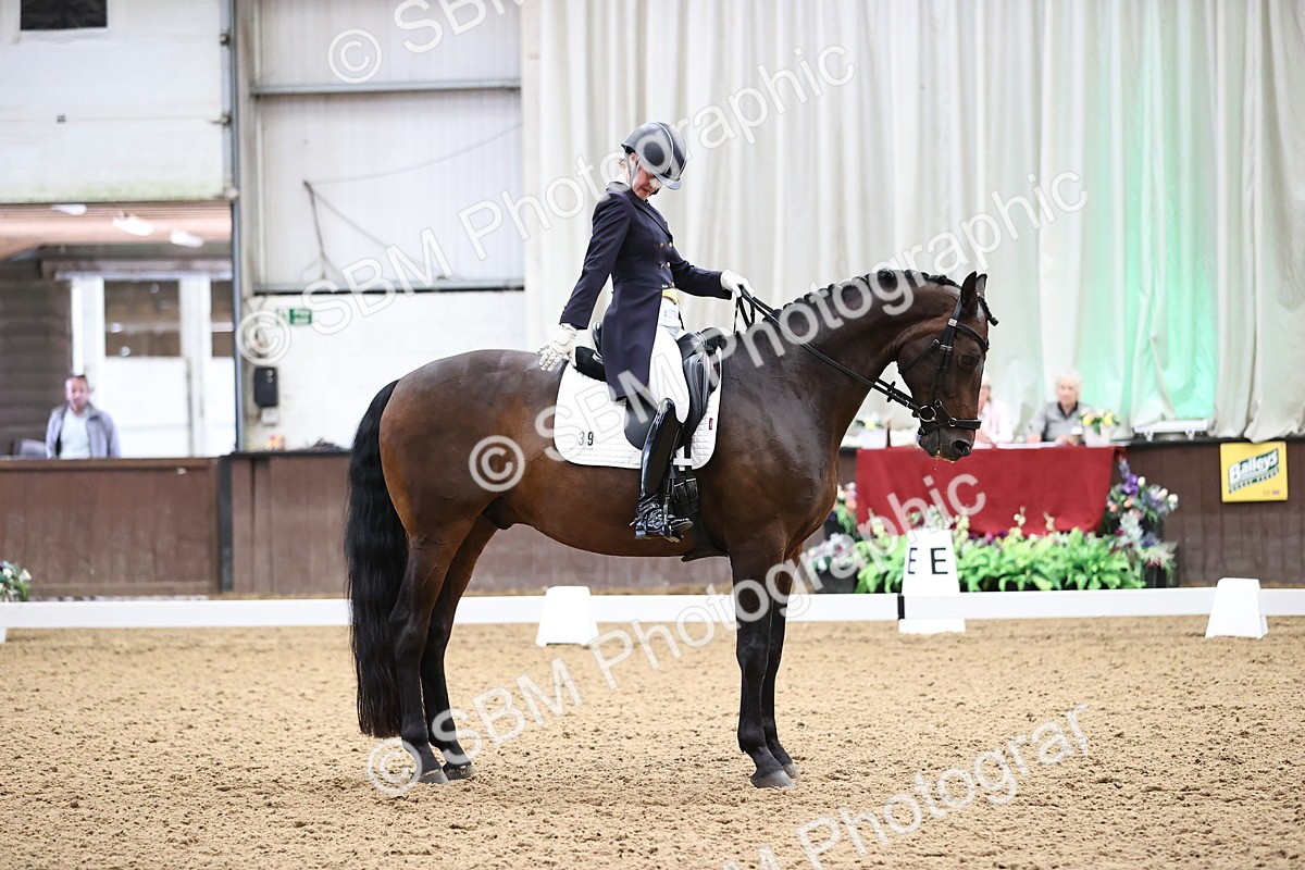 SBM_009190_Class 12 - FEI PSG - 1113-1217 - Laura