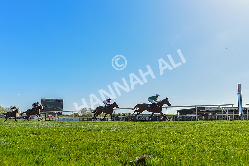 220426-Race 4-Borjina-0705 - Race 4
