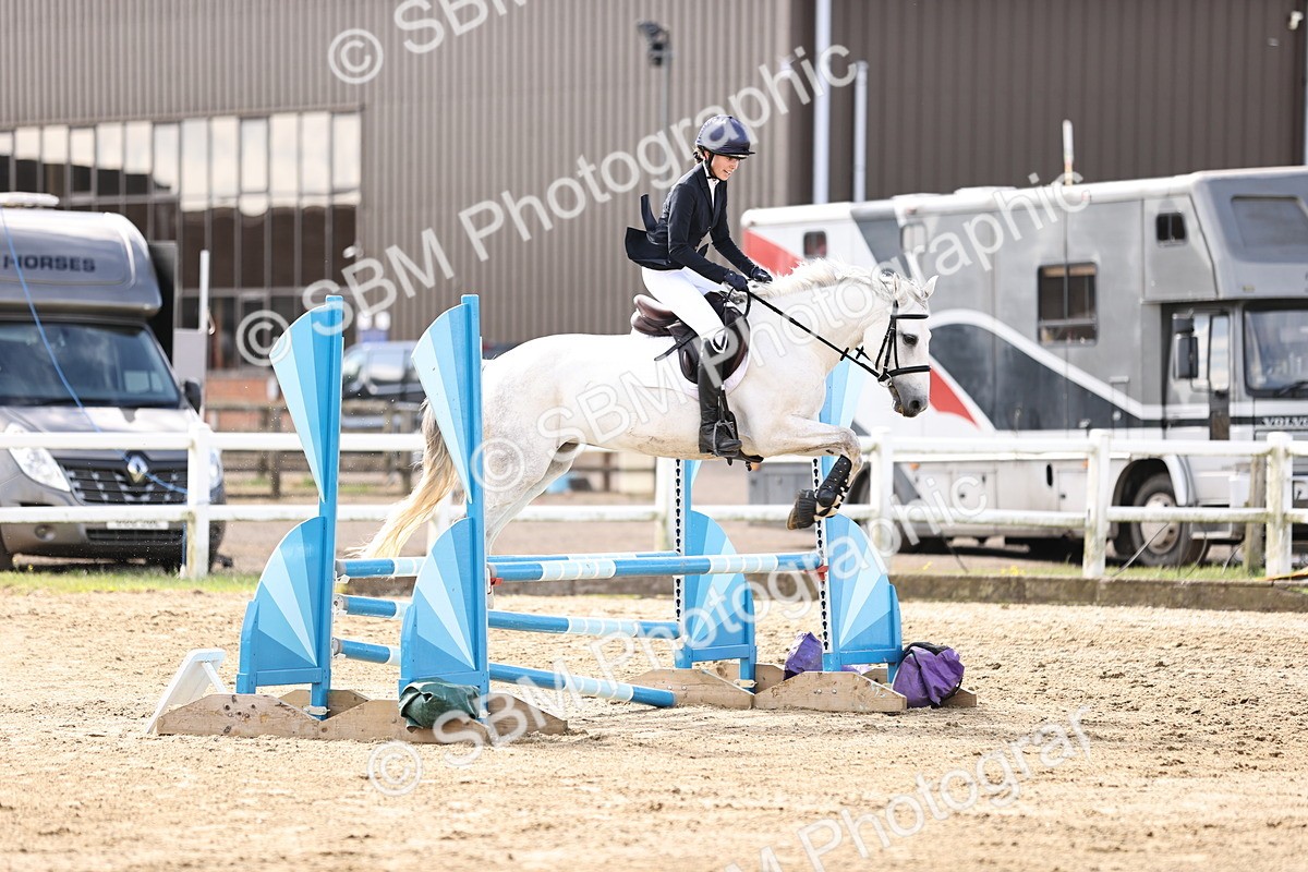 SBM_001860 - Class 8 - Clear Round