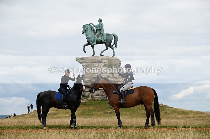 DSC_6357 - Time at Statue 12:17 to 12:44