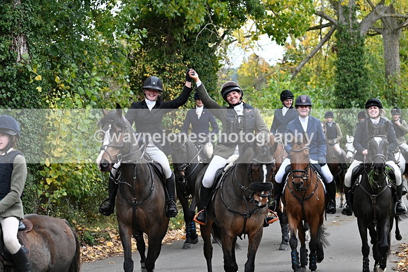 WJ7_7227 - Walk Home..