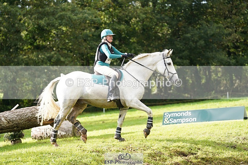 231021-153552-20204 - 509-WOODLANDS.SILVER.CLOUD-Karen.Cowling-SC+XC