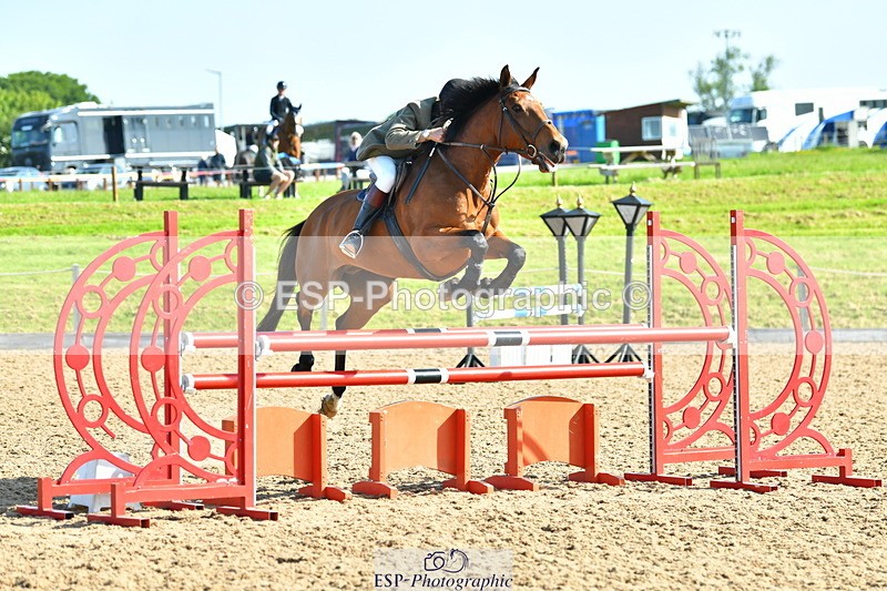 230527A-090819-02896 - Cls 13 Snr 1.05m + 1.10m Open