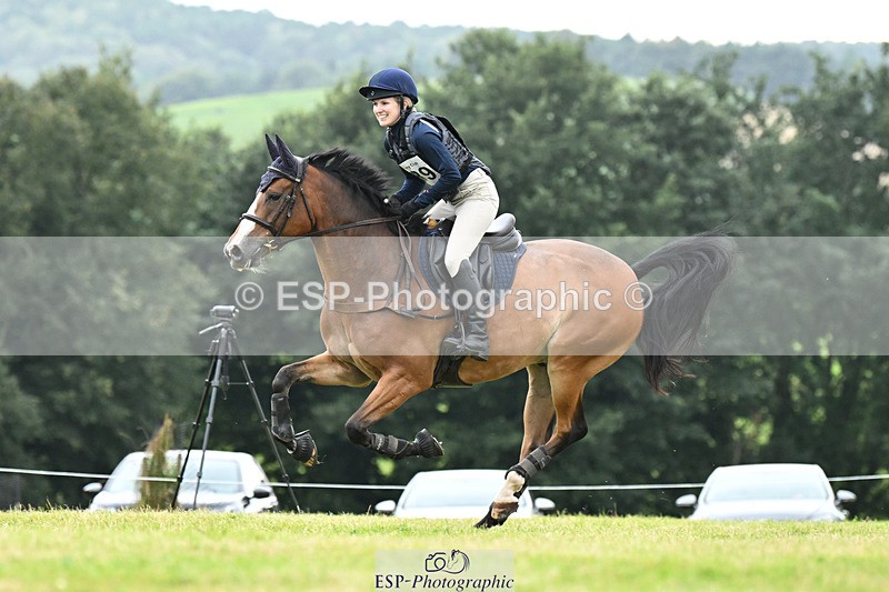 240825X-180717-38135 - 80cm XC 17.30 to End