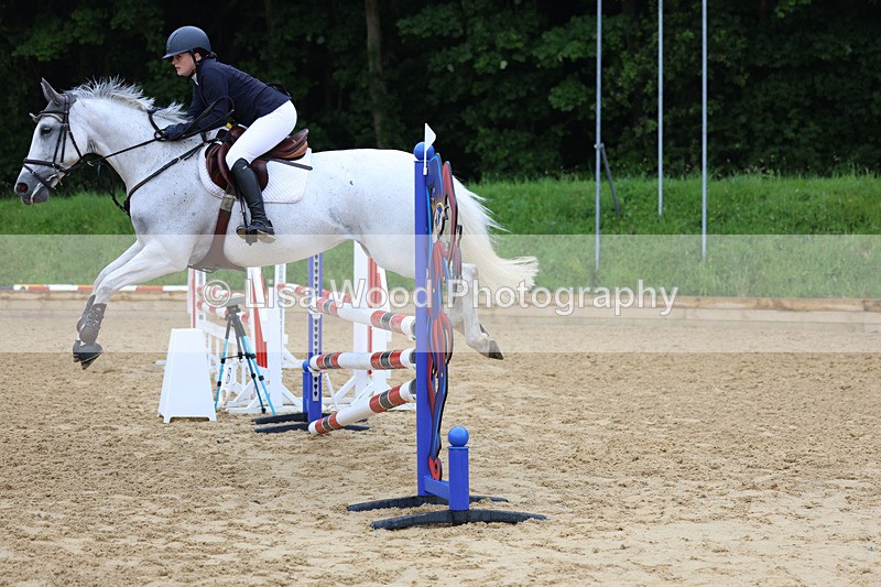 3E7A5455 - Class 4: Senior British Novice/90cm open