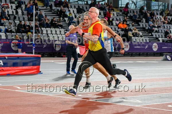 CombiMast25-913485 - Track Male Set One