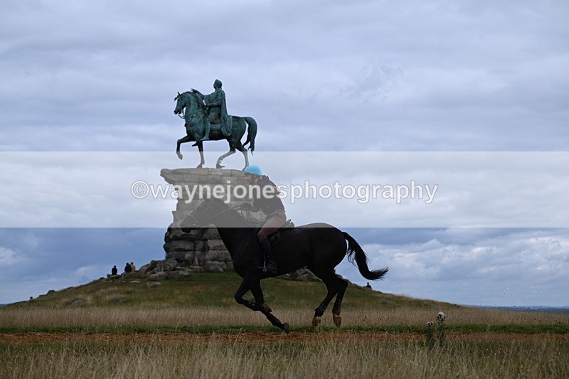 DSC_6501 - Time at Statue 12:17 to 12:44