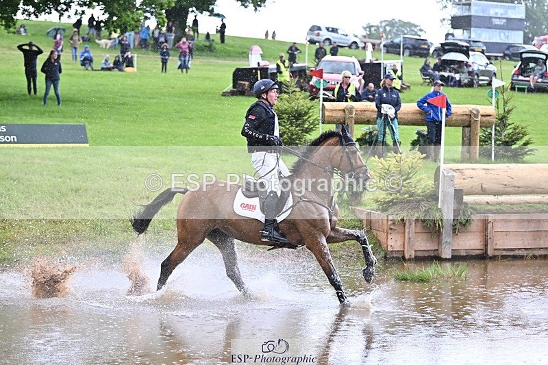 240526-110048-20328 - 403-CRAZY_DU_LOIR-Oliver_Townend