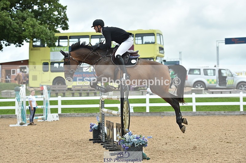 230723A-131648-12027 - Cls 24, 1 Star Gold 1.30m