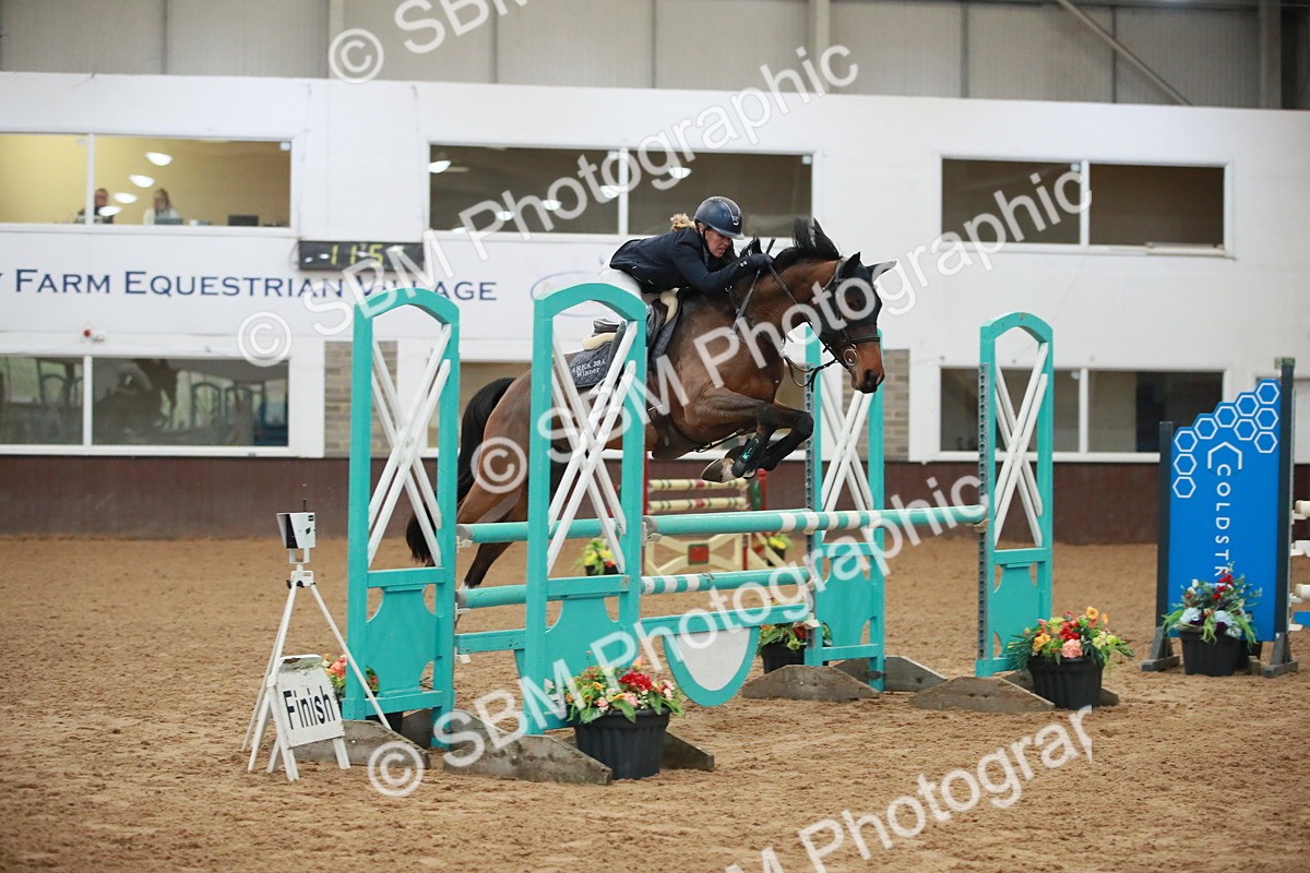 SBM_000958 - Class 4 - Senior Newcomers - 1.10m Open