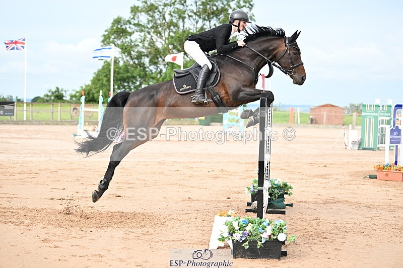 240721A-090043-16745 - Cls 20, 1 Star Gold Tour 1.35m