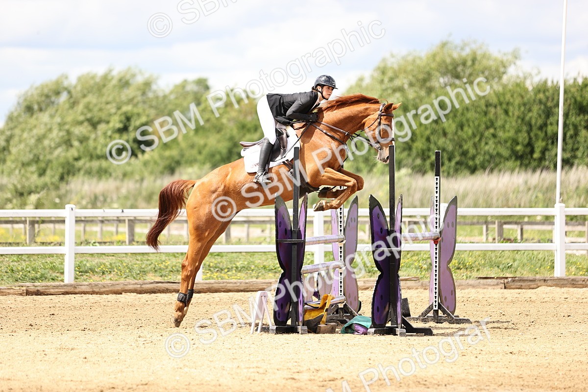 SBM_003058 - Class 11 - Senior Newcomers - 1.10m