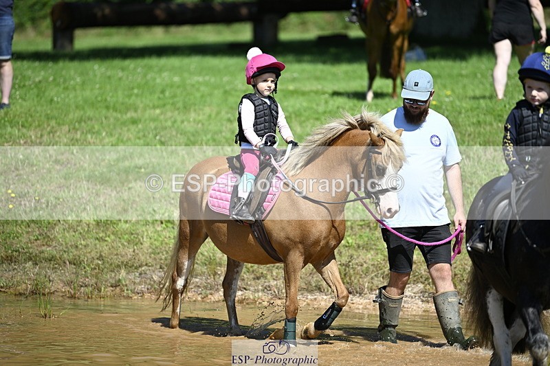 240728B-110812-01112 - Gemma's Group XC