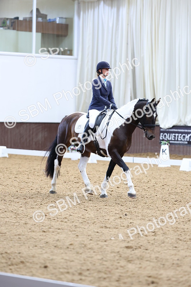 SBM_015867 - Class 15 - Novice FSM - 9.50 - 11.10