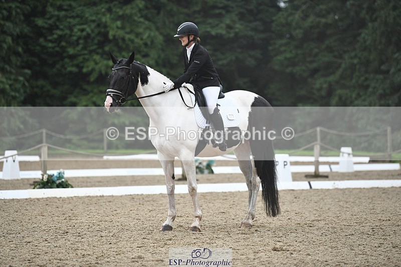 240720-113801-04362 - 123-Michelle_Wallis-Alvescot_Winning_Mood