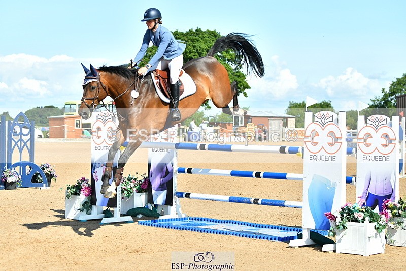 230720A-095235-01844 - Cls 1, 2 Star Small 1.30m