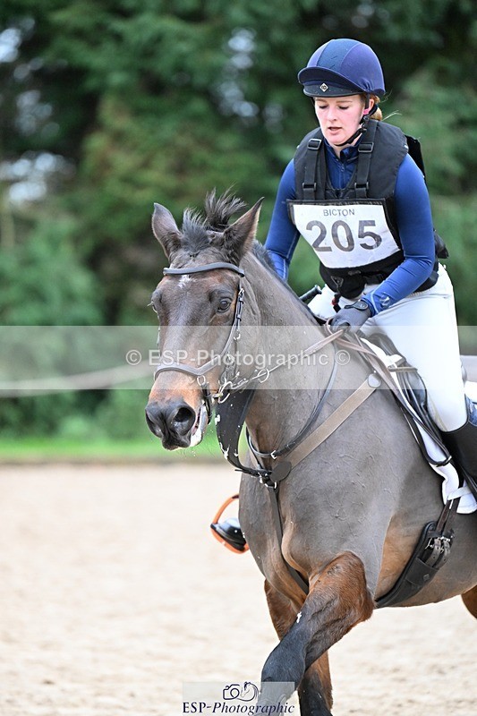 241116-132740-01580 - Cls 3 90-95cm