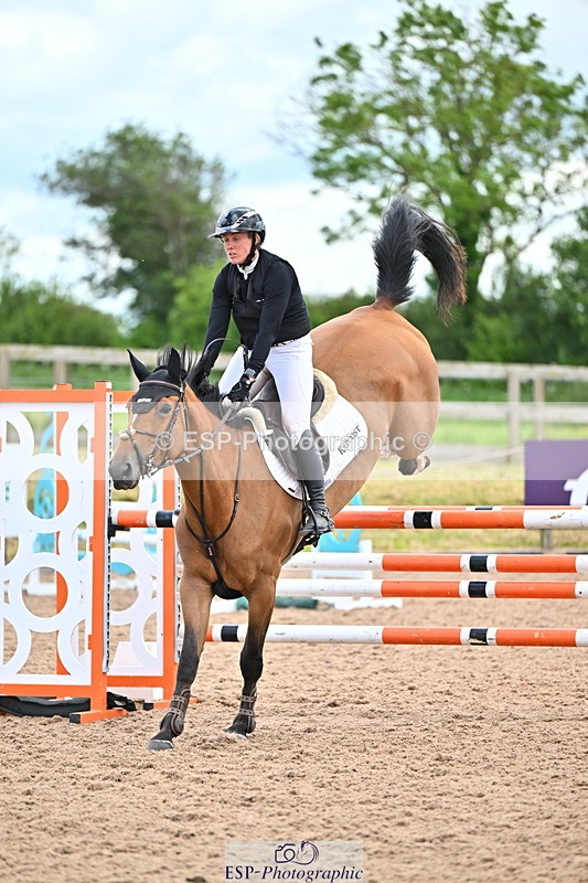 240608A-123604-02323 - Cls 4 Snr Newcomers and 1.10m Open