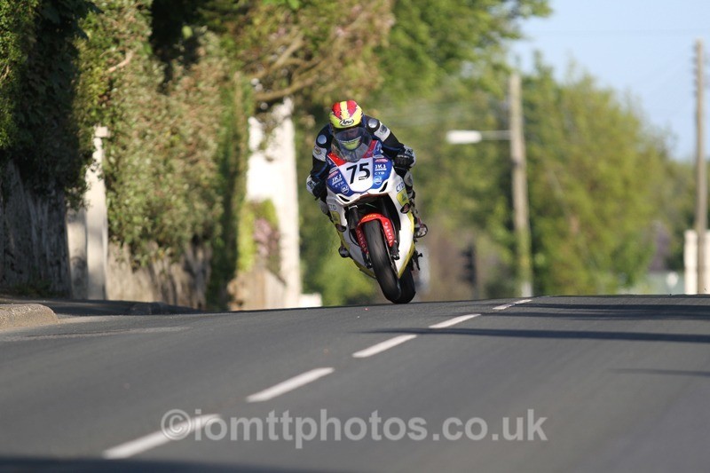 IMG_5162 - Thursday Practice  TT 2013