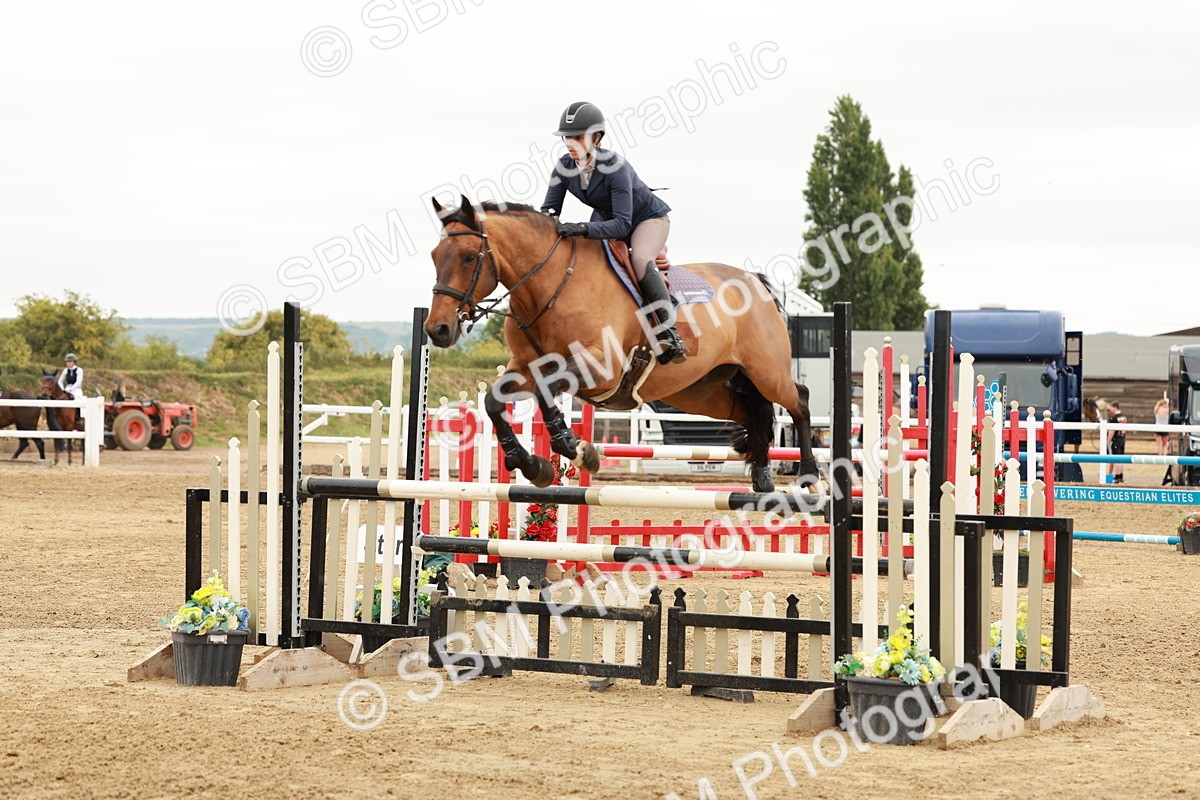 SBM_016800 - Class 20 - Senior Newcomers - 1.10m