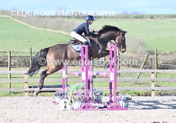 BPP_3690 - CLASS 8 Senior Newcomers/ 1.10m Open