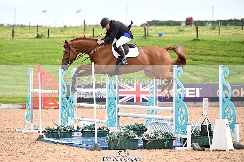 260507-102038-01474 - Cls 1 Snr Foxhunter