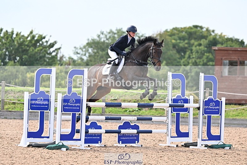 240828A-145447-01062 - Cls 4 Snr Newcomers and 1.10m Open