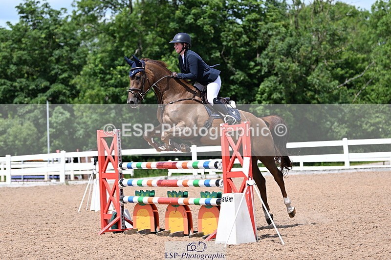 240619A-142039-00544 - Cls 4 Snr Newcomers and 1.10m Open