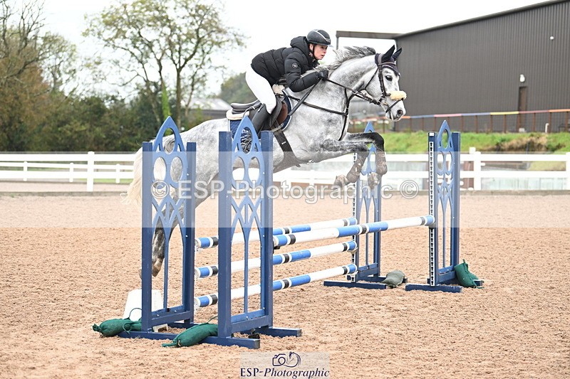 241023A-111224-00485 - Cls 1 British Novice and 90cm Open