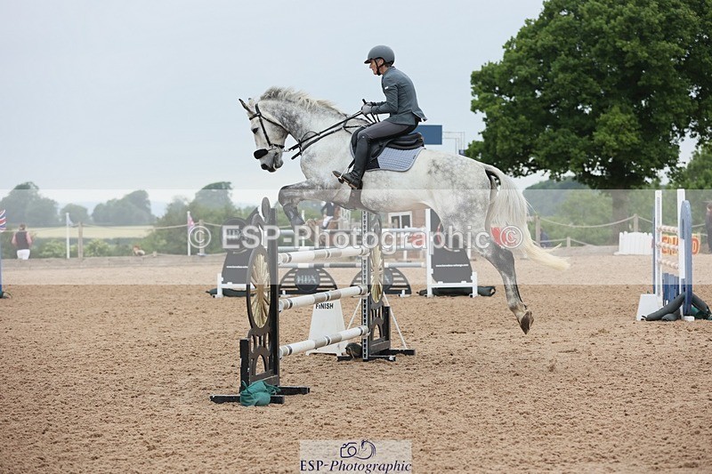 250524-125530-04843 - Cls 15 Snr Fox 1st Rnd