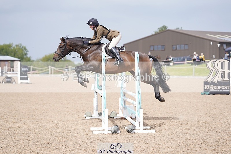 240831A-122034-01498 - 023-Katie.Burton-CORNISH.MAID