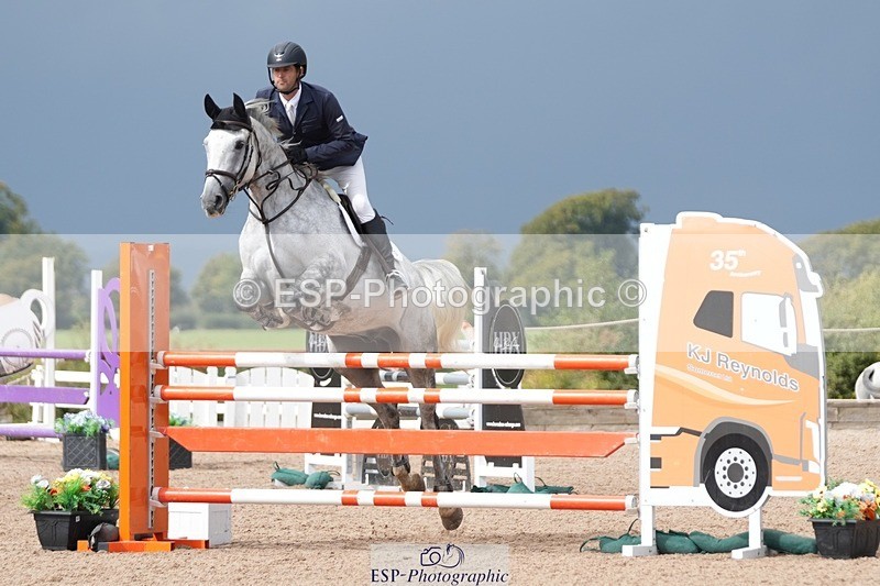 250913-123426-06914 - Cls 15 Snr Foxhunter
