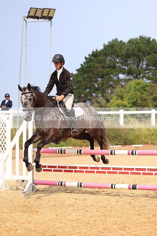 3E7A1232 - Class 4: Senior British Novice/90cm open