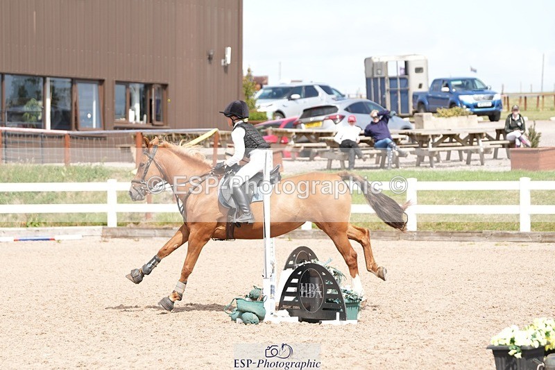 250805-151026-00070 - Clear Round and 60cm