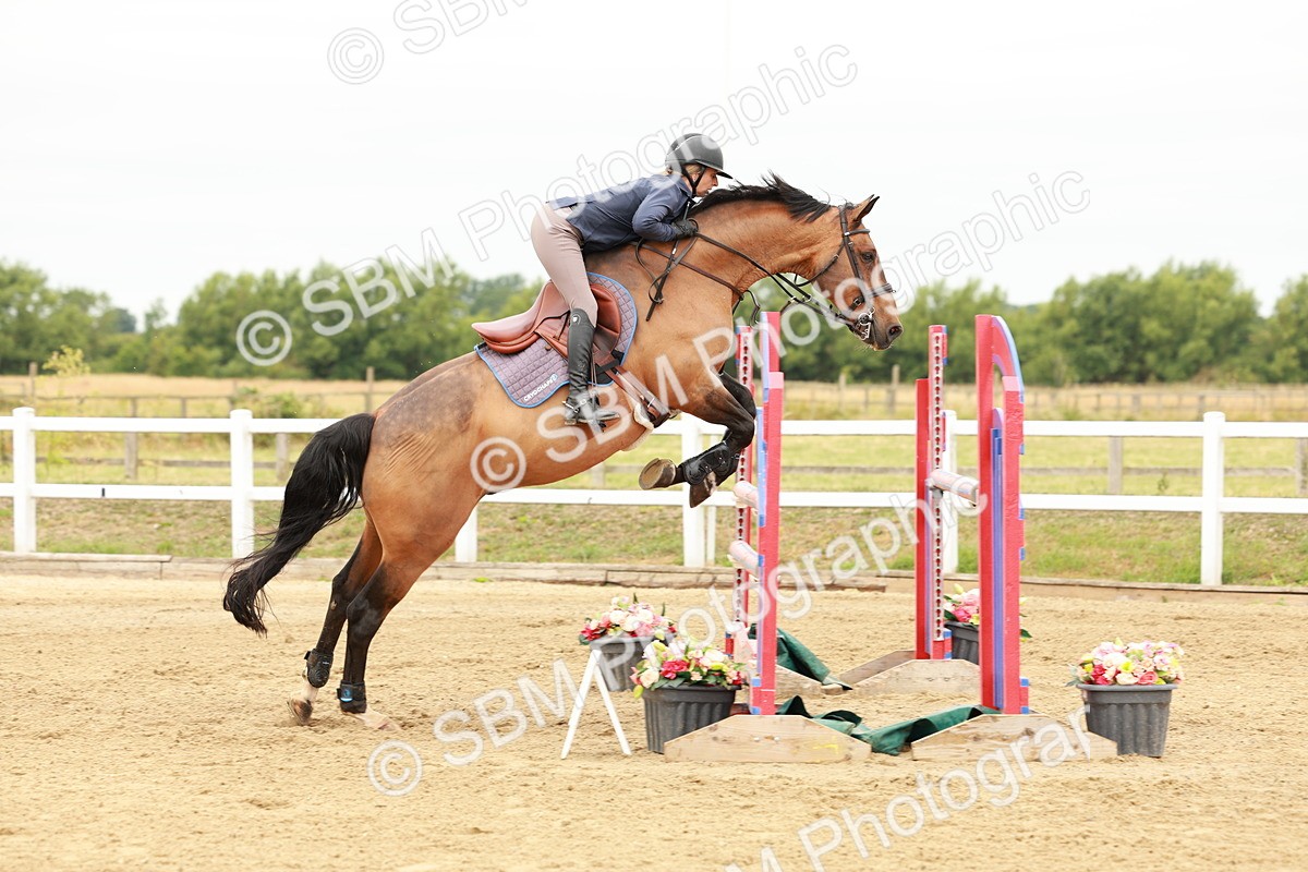 SBM_016805 - Class 20 - Senior Newcomers - 1.10m