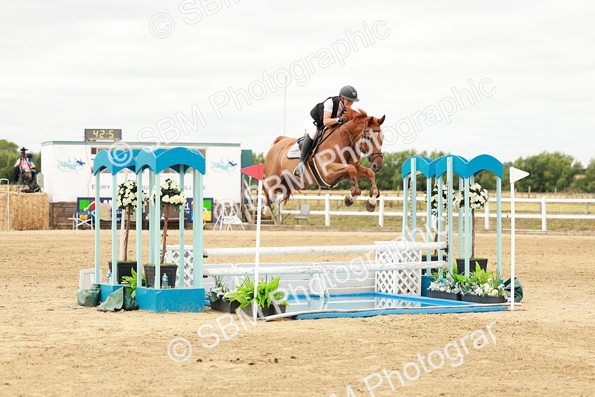SBM_017688 - Class 21 - Senior Newcomers Championship 2d Rd